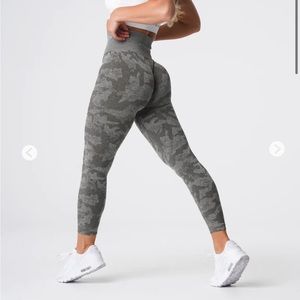 3 pairs Camo leggings - NVGTN bundle
